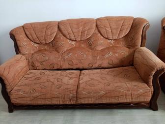 Диван раздвижной для зала или для квартирантов, недорого