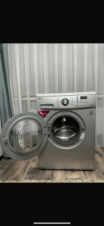 Продам стиральную машину LG 6кг
