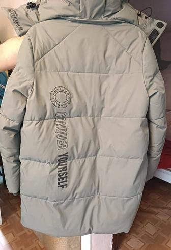 Продам зимний пуховик в отличном состоянии.