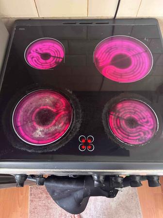 Продам электрическую плиту