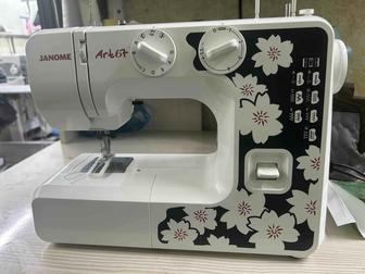 Бытовая швейная машинка