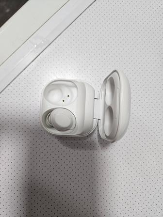 Наушник Samsung Galaxy Buds FE