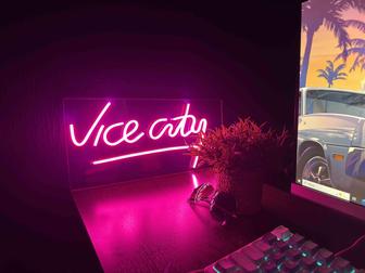 Неоновая вывеска Vice City