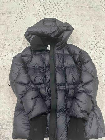 Продам пуховик итальянский