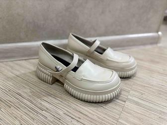 Туфли charles keith