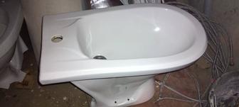 Продам Биде состояние отличное и унитаз стой.вар .