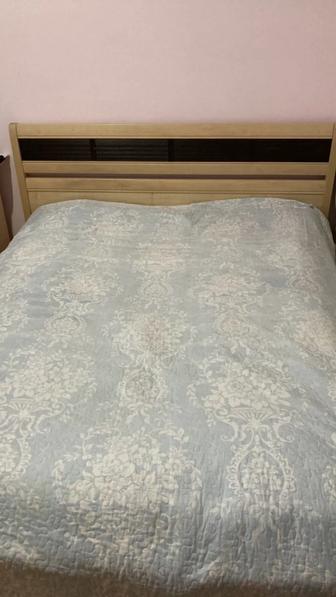 Продам кровать двуспальную