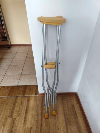 Продам костыли подростковые