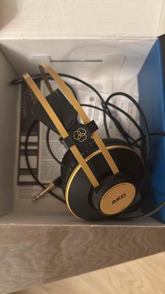 Наушники AKG K92