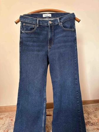 Джинсы Pull and Bear