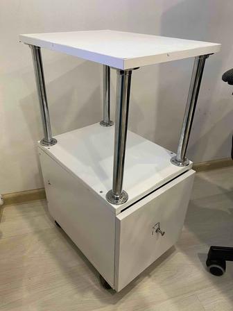 Продам шкафчик помощник для салона