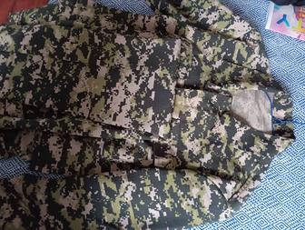 Военный костюм цвет хаки.подростковый