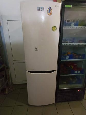 Продам холодильник Lg
