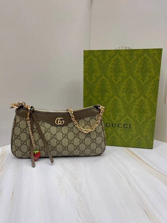 Сумка Gucci в фирменной подарочной коробке