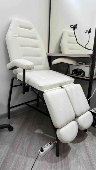 Педикюрное кресло б/у состояние нового