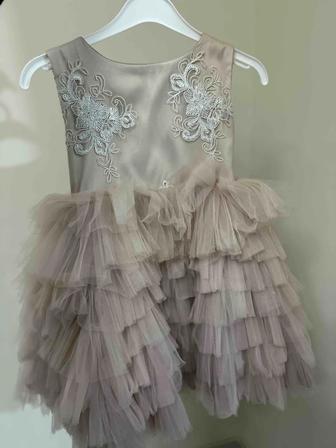 Нарядное платье девочке