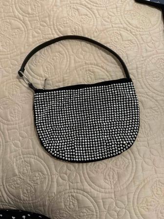Сумочка вечерняя от Bershka