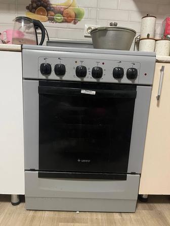 Продам плиту электрическую