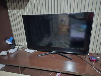 Продам smart тв samsung