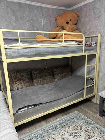 Продам двух яростную кровать