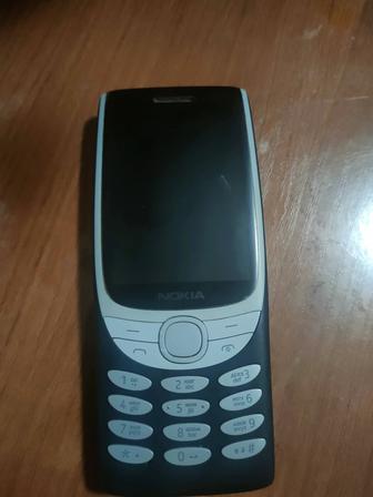 Nokia 8210 4G