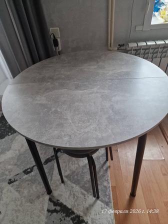 Кухонный стол