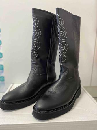 Мужские ботинки