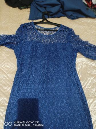 Продаю платье в отличном состоянии