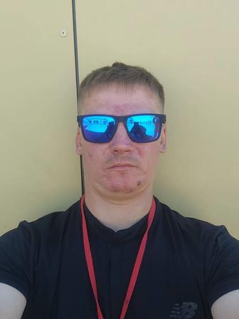Оператор вилочного погрузчика.