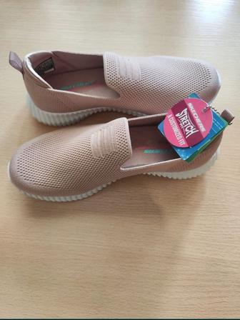 Продаются новые женские слипоны Skechers