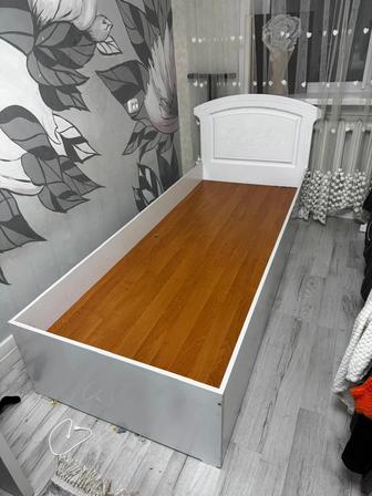 Продам односпальную кровать