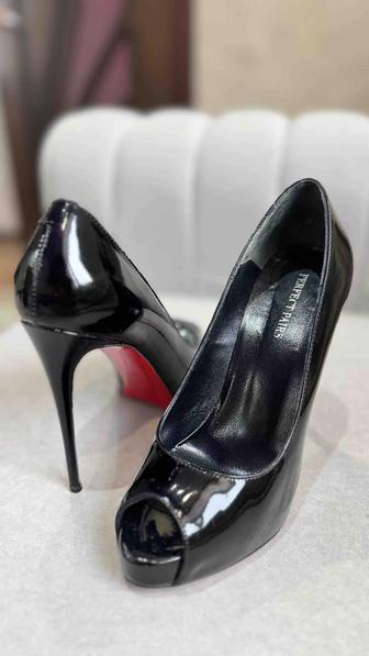 Продам женские туфли, 36 рр