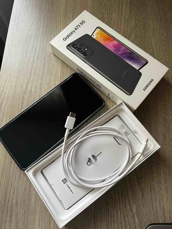 Samsung Galaxy A73 5G / 128 GB / Awesome Gray