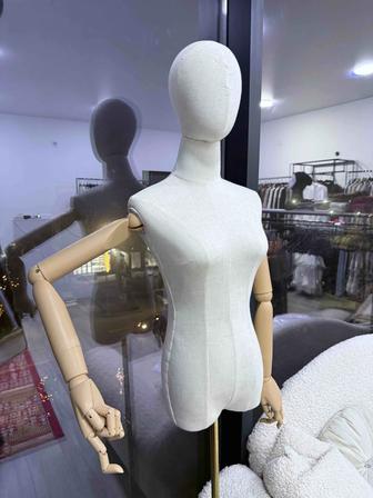 продаю манекен