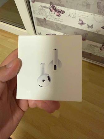 AirPods 4