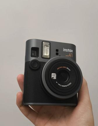 Продам фотоаппарат Fujifilm Instax mini 41