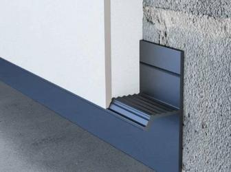 Плинтус установщик