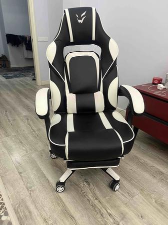 Продам игровое кресло