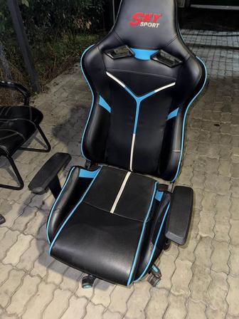 Компьютерное кресло