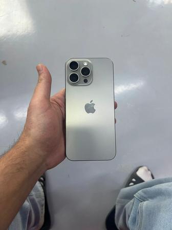 Продам Айфон 15 про Макс