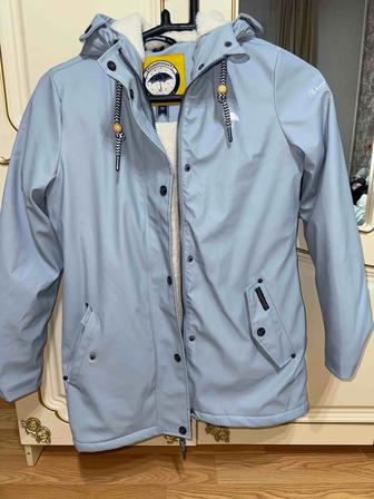 Женская зимняя куртка