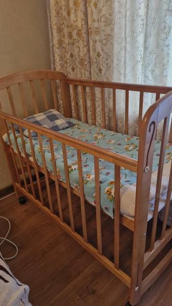 Детская кроватка