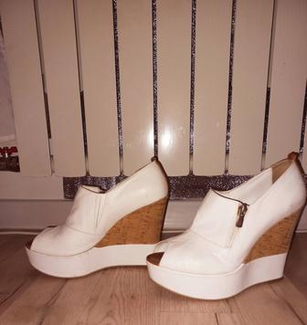 Продам летние туфли