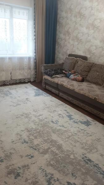 Продам ковер абстракция