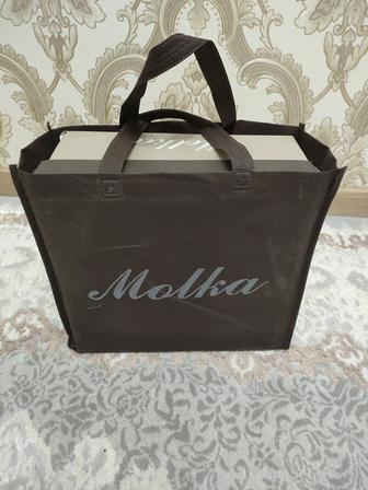 Продам зимнюю женскую обувь фирмы Molka