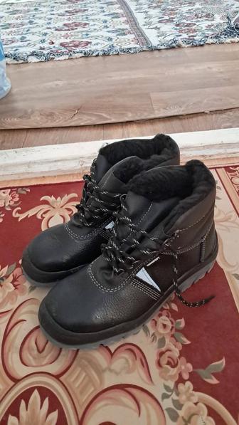 Спец обувь новая.зимняя