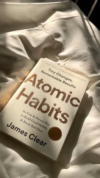 Продам книг Atomic Habits