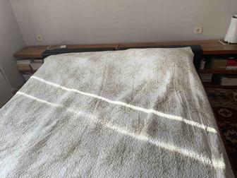 Продам двуспальную кровать