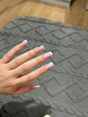 нужны модели на маникюр