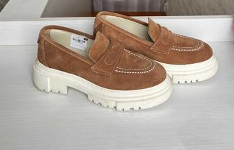 Замшевый лофер